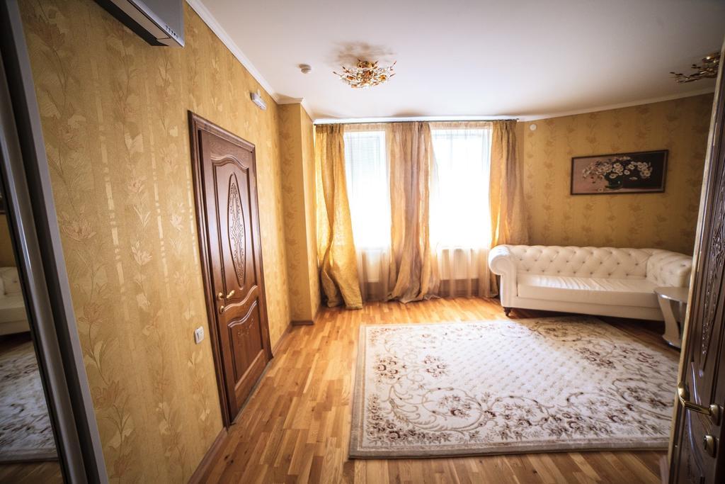 Imperiya Hotell Khmelʼnytsʼkyy Rom bilde