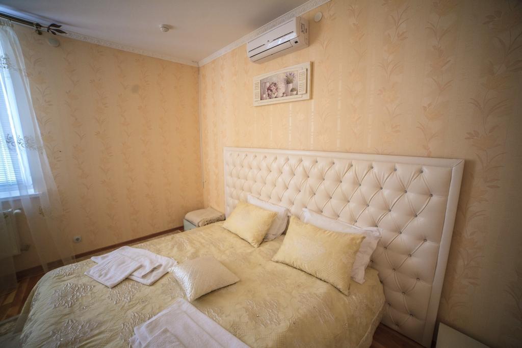 Imperiya Hotell Khmelʼnytsʼkyy Rom bilde